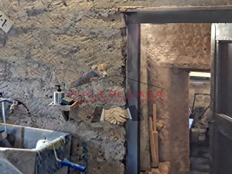 Immagine 34 di Rustico / casale in vendita  in Porano a Porano