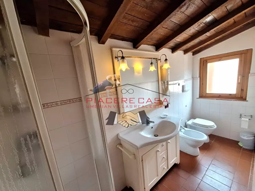 Immagine 7 di Villa in vendita  in Acquapendente a Acquapendente