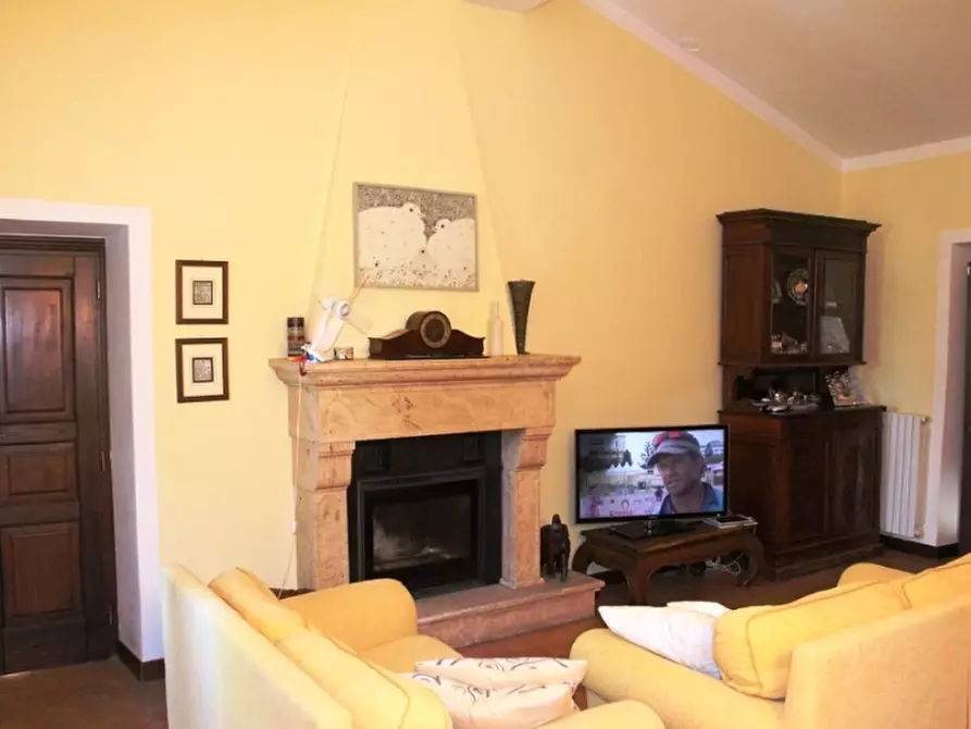 Immagine 2 di Rustico / casale in vendita  in Piazza Ascanio Vitozzi a Orvieto