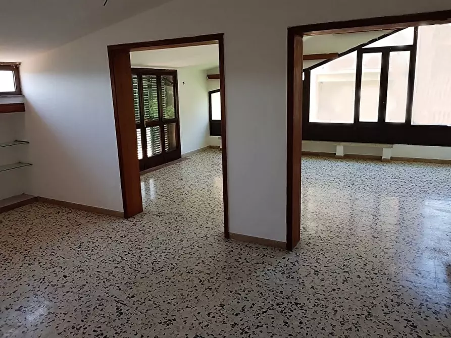 Immagine 2 di Appartamento in vendita  a Orvieto