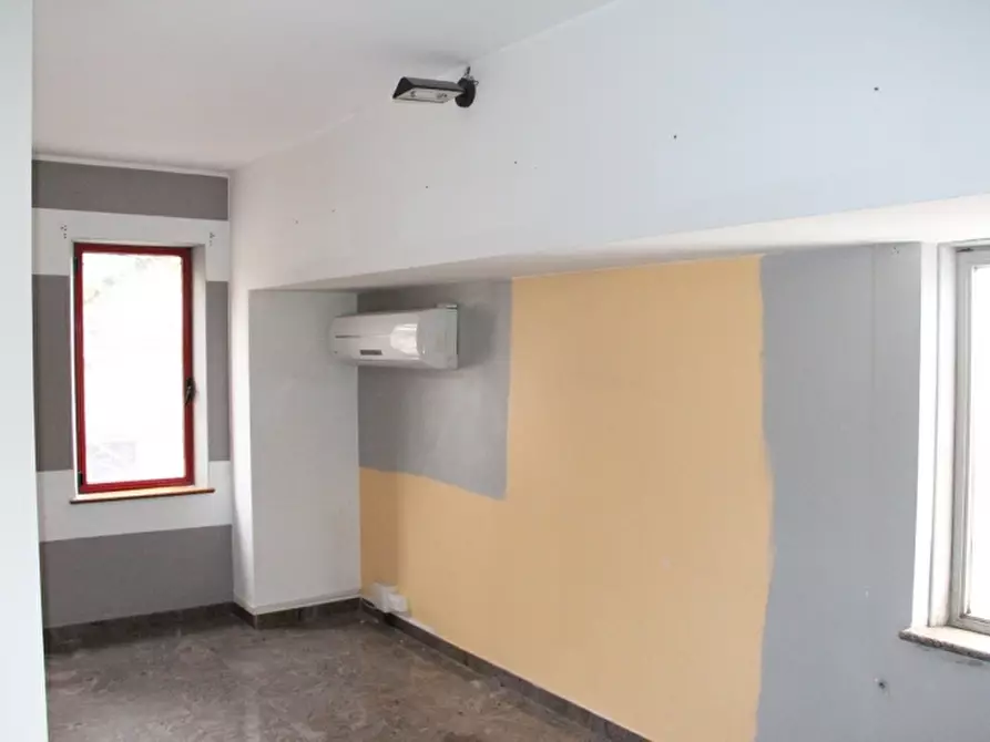 Immagine 3 di Capannone industriale in affitto  a Orvieto