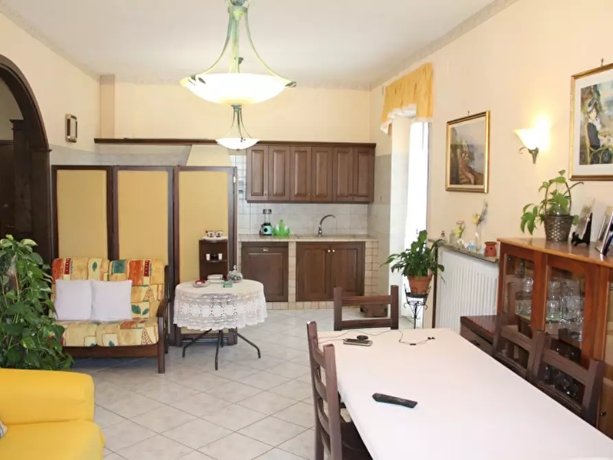 Immagine 2 di Appartamento in vendita  in Orvieto scalo a Orvieto