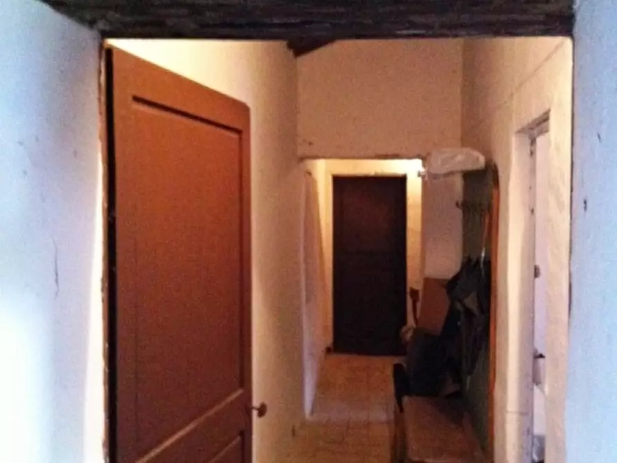 Immagine 4 di Rustico / casale in vendita  in - a Orvieto