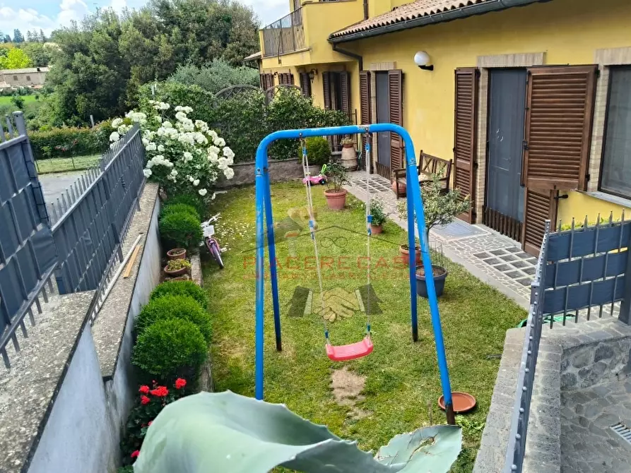 Immagine 1 di Villetta a schiera in vendita  in Porano a Porano