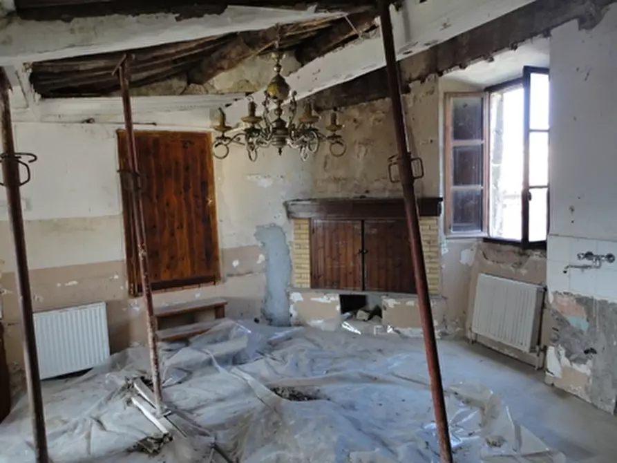 Immagine 4 di Appartamento in vendita  a Castel Viscardo