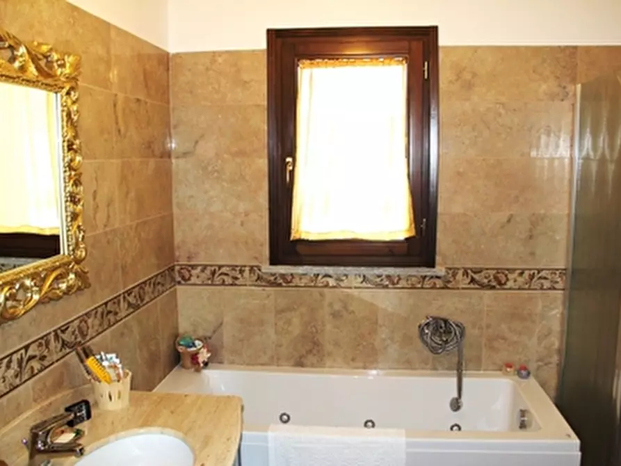 Immagine 5 di Porzione di casa in vendita  in Sferracavallo a Orvieto