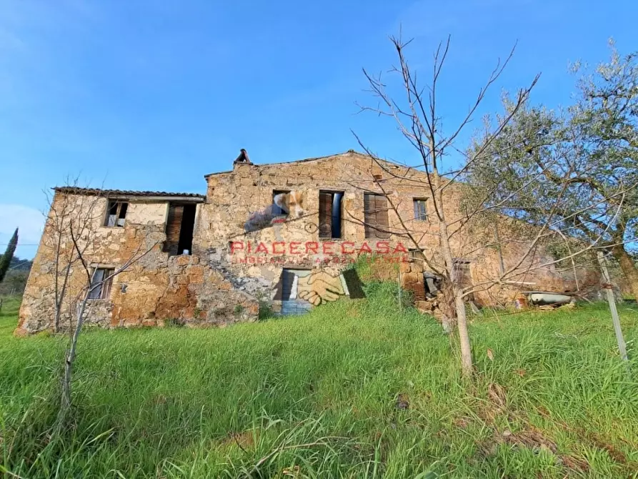 Immagine 1 di Rustico / casale in vendita  in - a Bagnoregio