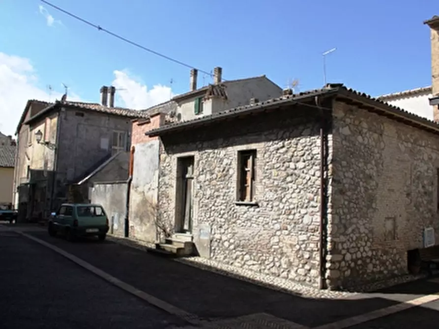 Immagine 1 di Casa semindipendente in vendita  a Castel Viscardo