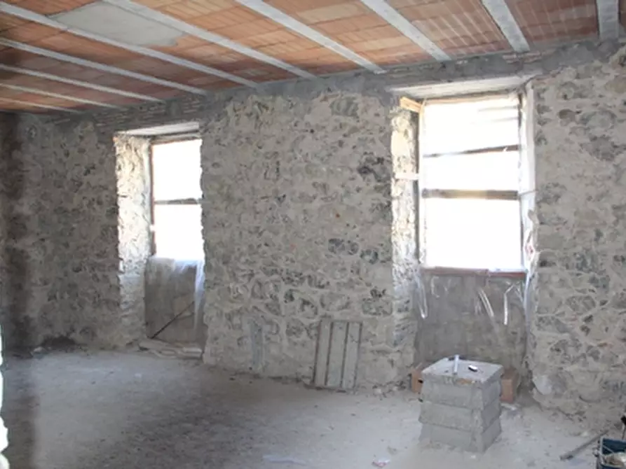 Immagine 6 di Casa semindipendente in vendita  a Castel Viscardo