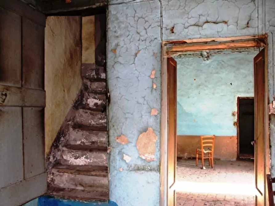 Immagine 10 di Rustico / casale in vendita  a Grotte Di Castro