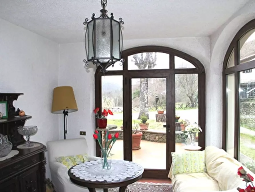 Immagine 5 di Rustico / casale in vendita  a Orvieto