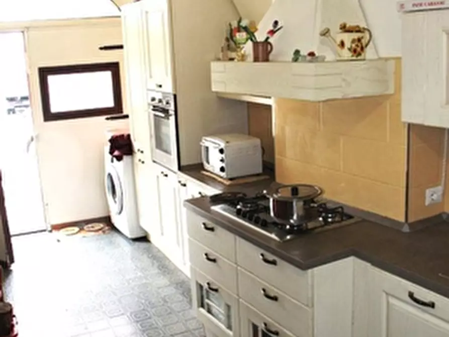 Immagine 10 di Rustico / casale in vendita  a Orvieto