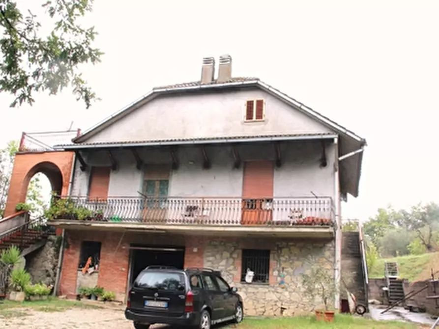 Immagine 1 di Casa indipendente in vendita  a Baschi