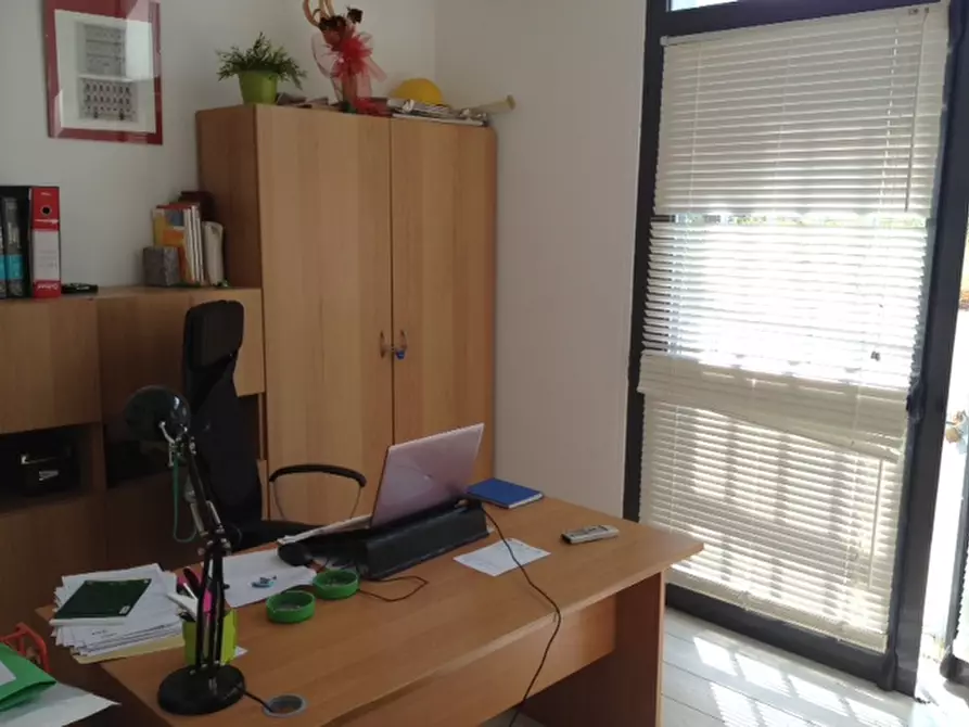 Immagine 3 di Ufficio in vendita  a Orvieto