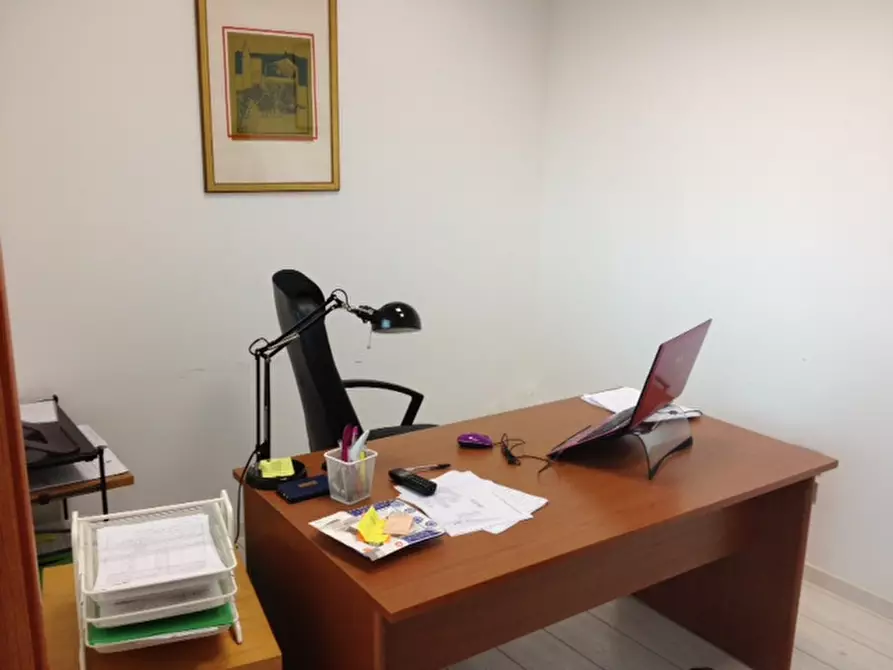 Immagine 7 di Ufficio in vendita  a Orvieto