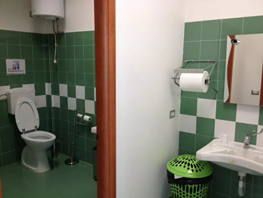 Immagine 8 di Ufficio in vendita  a Orvieto