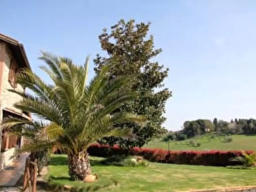 Immagine 4 di Villa in vendita  in - a Porano