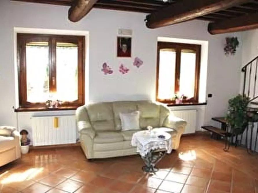 Immagine 6 di Villa in vendita  in - a Porano