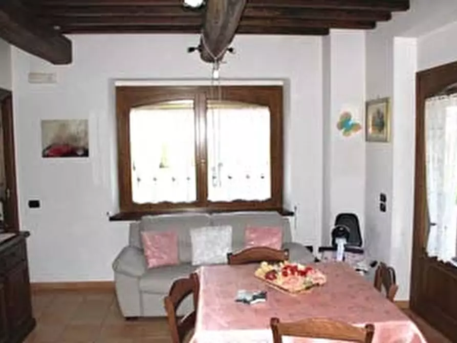 Immagine 7 di Villa in vendita  in - a Porano