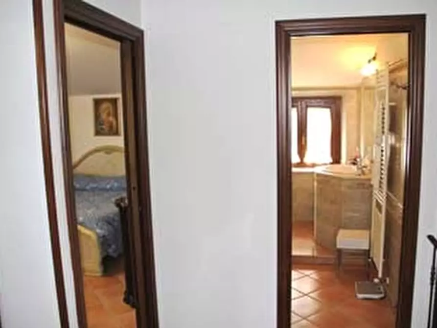 Immagine 14 di Villa in vendita  in - a Porano
