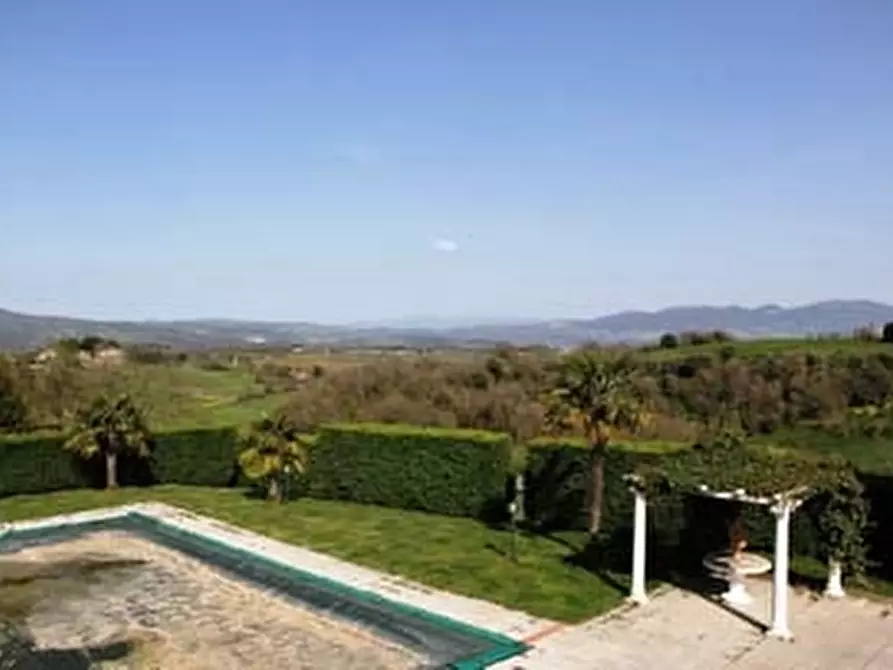 Immagine 15 di Villa in vendita  in - a Porano