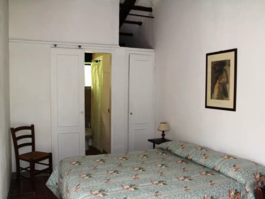 Immagine 16 di Rustico / casale in vendita  a Baschi