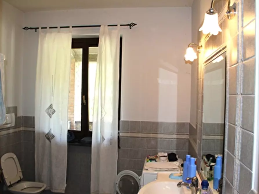 Immagine 10 di Casa vacanze in vendita  a Baschi