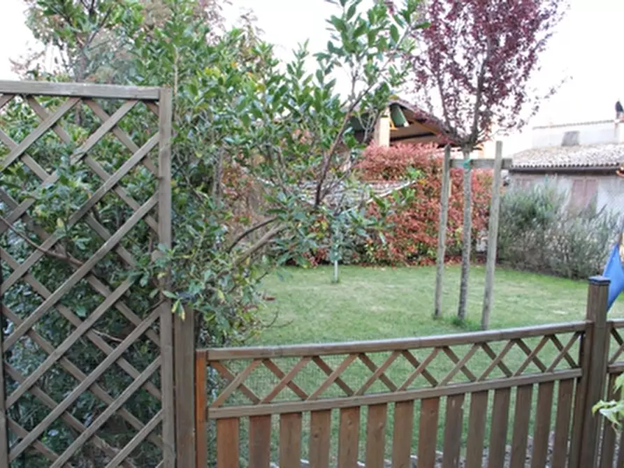 Immagine 2 di Appartamento in vendita  in Monterubiaglio a Castel Viscardo