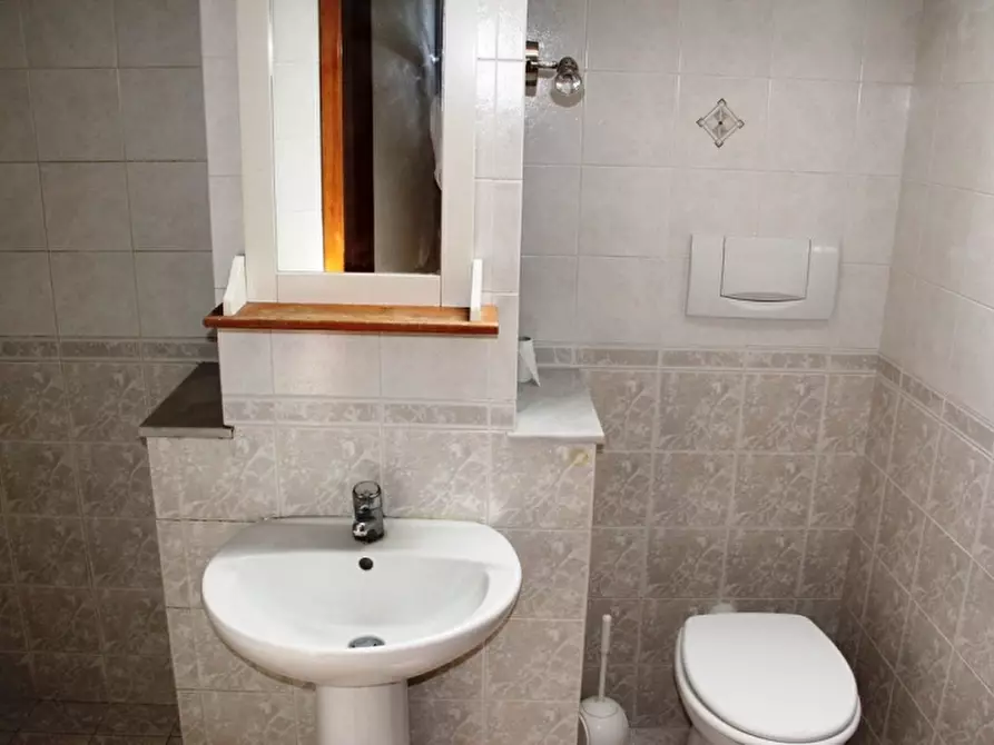 Immagine 5 di Appartamento in vendita  a Orvieto