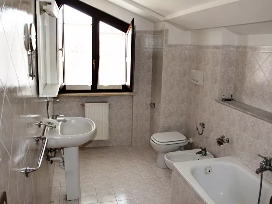 Immagine 6 di Appartamento in vendita  a Orvieto