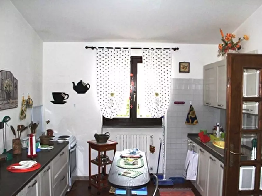 Immagine 8 di Casa semindipendente in vendita  a Porano