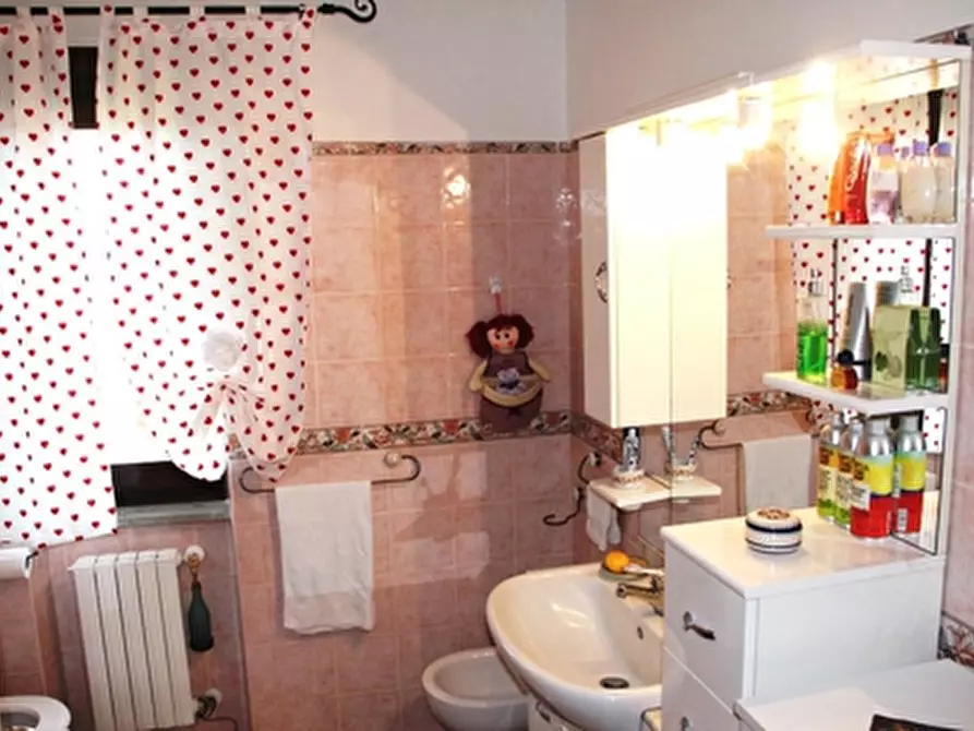 Immagine 13 di Casa semindipendente in vendita  a Porano