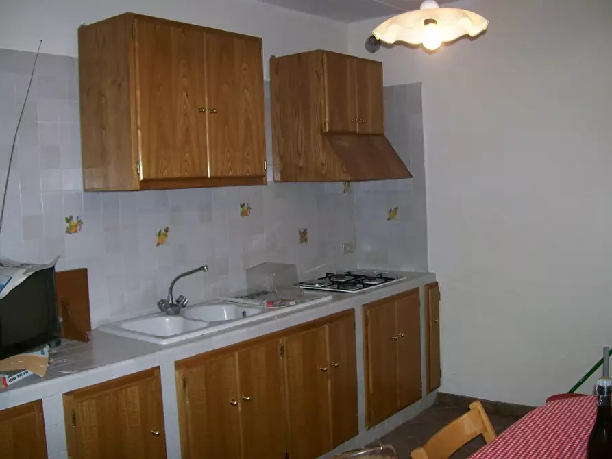 Immagine 8 di Rustico / casale in vendita  in - a Montecchio