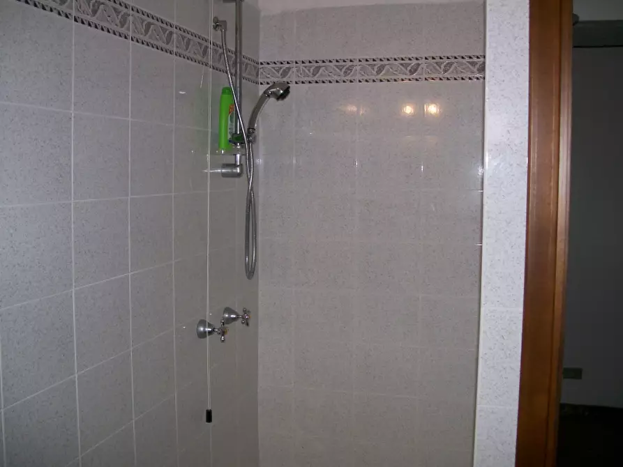 Immagine 10 di Rustico / casale in vendita  in - a Montecchio