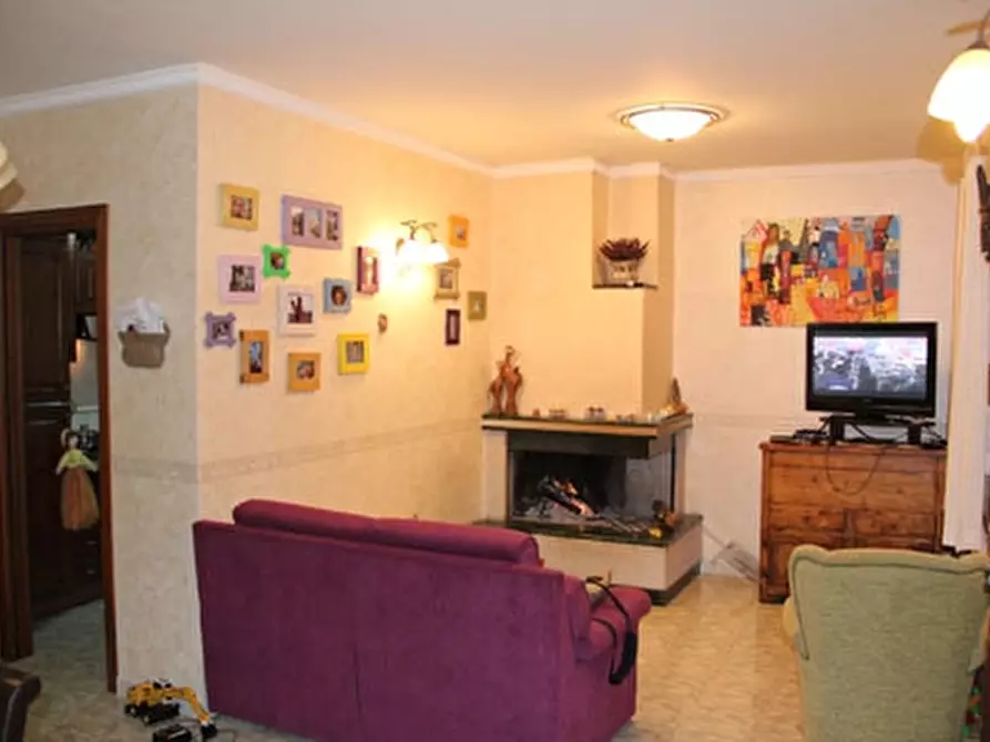 Immagine 2 di Porzione di casa in vendita  a Orvieto