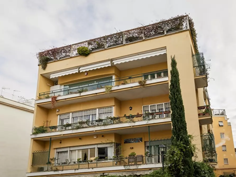 Immagine 22 di Appartamento in affitto  in VIA CAVALIER D'ARPINO a Roma