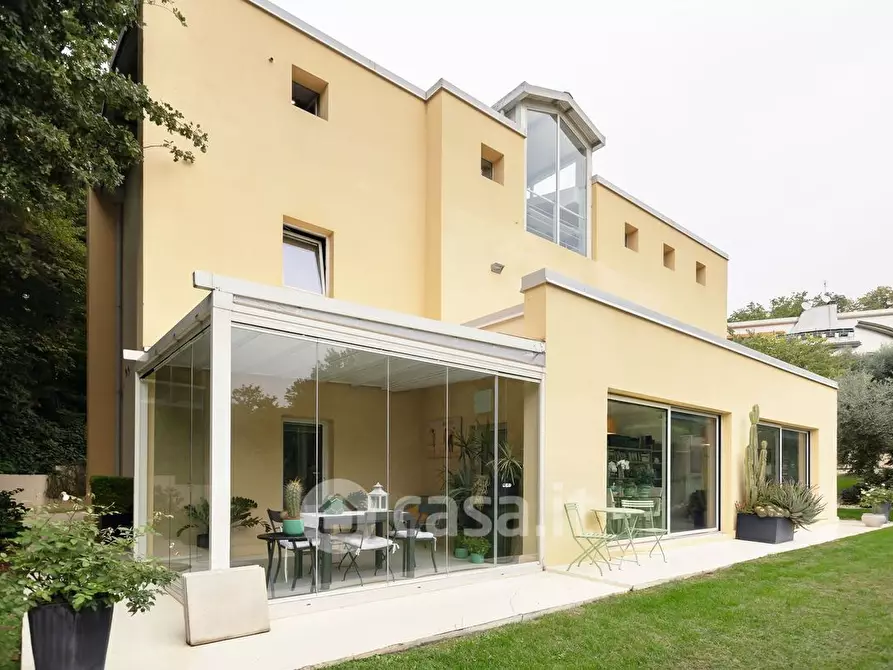 Immagine 13 di Villa in vendita  a Scandriglia