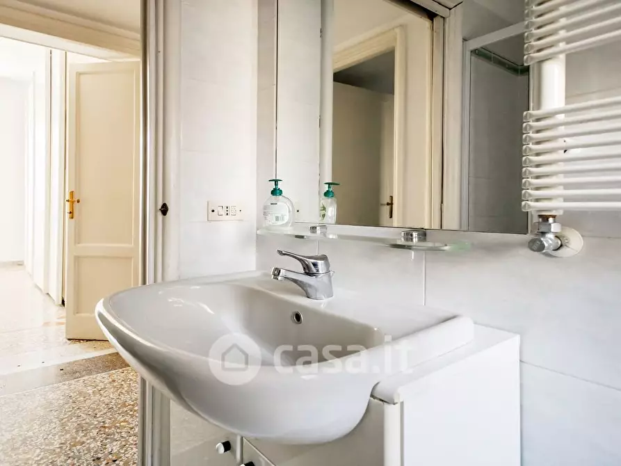 Immagine 28 di Appartamento in affitto  a Roma
