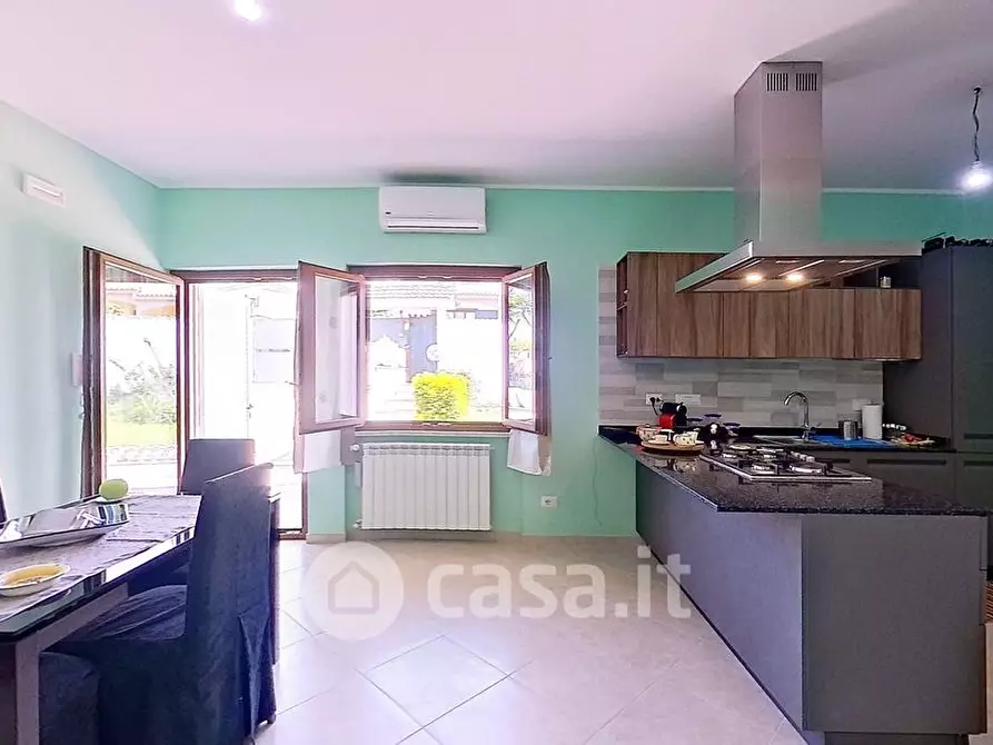 Immagine 9 di Casa indipendente in vendita  a Anzio