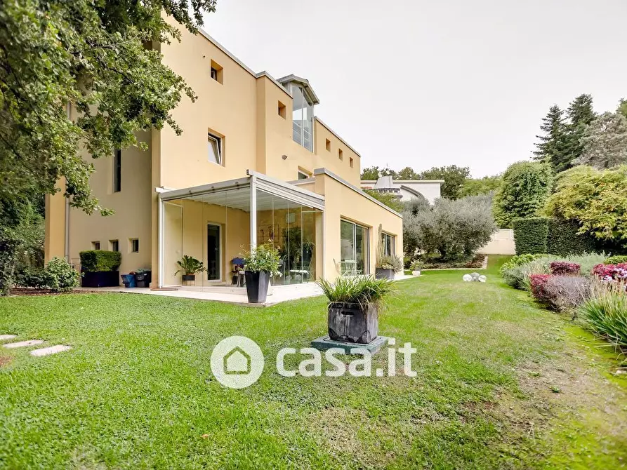 Immagine 15 di Villa in vendita  a Scandriglia