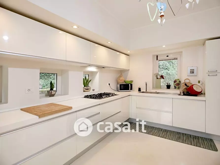 Immagine 3 di Villa in vendita  a Scandriglia