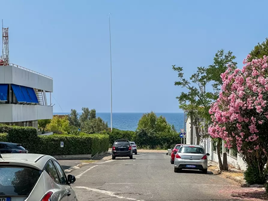 Immagine 2 di Appartamento in vendita  a Santa Marinella