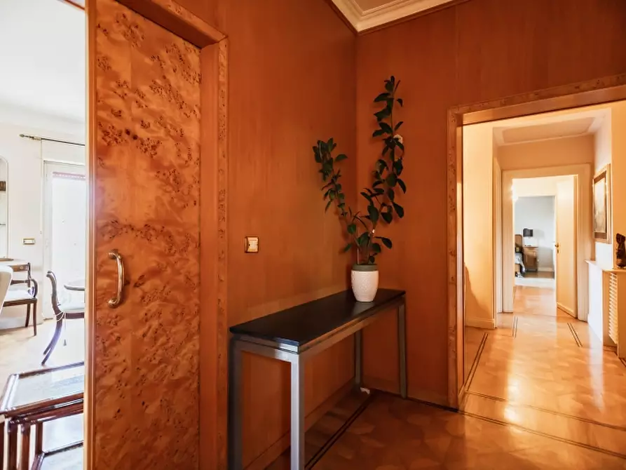 Immagine 16 di Appartamento in vendita  a Roma