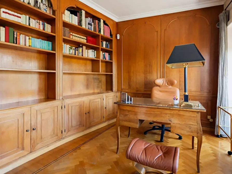 Immagine 9 di Appartamento in vendita  a Roma