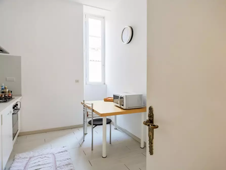 Immagine 25 di Appartamento in affitto  in Via Gregoriana 5 a Roma
