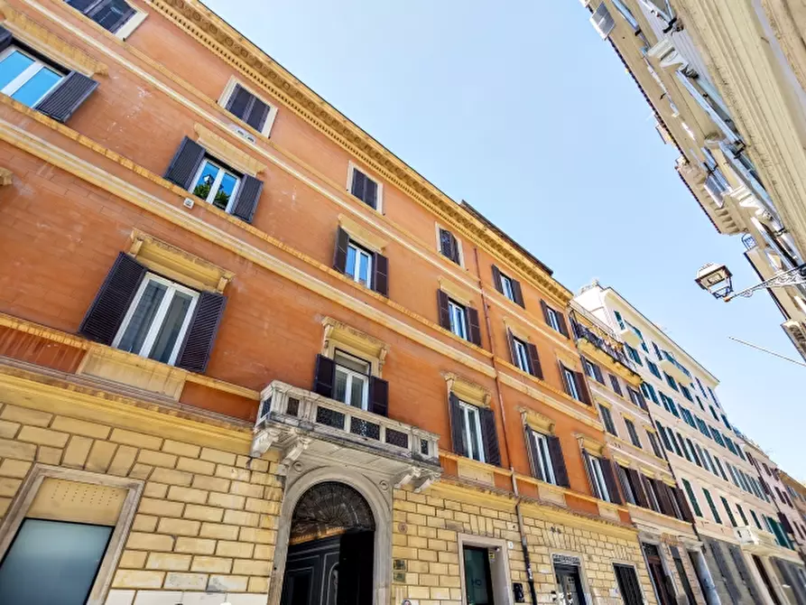 Immagine 28 di Appartamento in affitto  in Via Gregoriana 5 a Roma