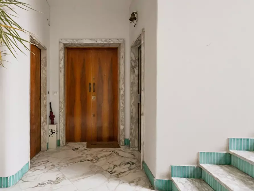 Immagine 25 di Appartamento in affitto  in VIA CAVALIER D'ARPINO a Roma