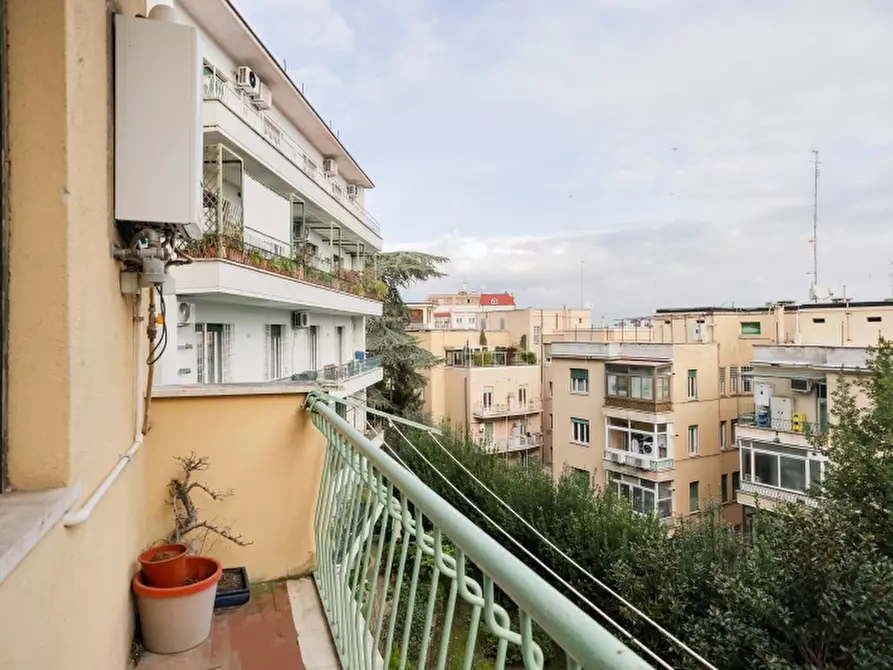 Immagine 27 di Appartamento in affitto  in VIA CAVALIER D'ARPINO a Roma