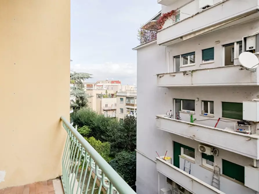 Immagine 26 di Appartamento in affitto  in VIA CAVALIER D'ARPINO a Roma