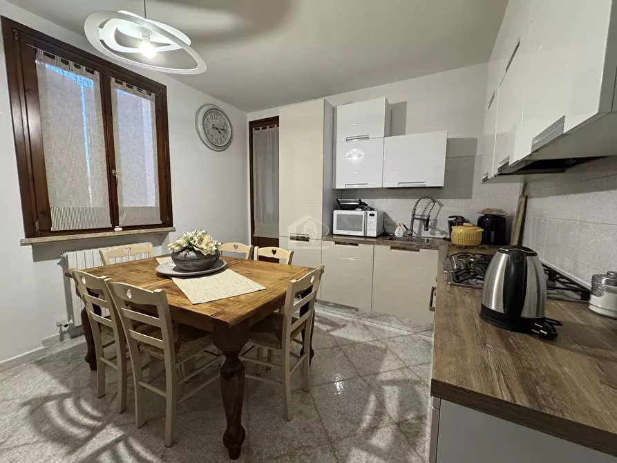 Immagine 6 di Villetta a schiera in vendita  a Suzzara